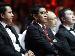 小米 2发布，拼搏体育入口，，折叠屏手机再战江湖