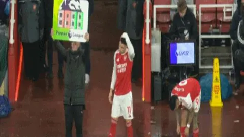 帕尔默双响助切尔西逆袭，恩佐神助攻定胜热刺